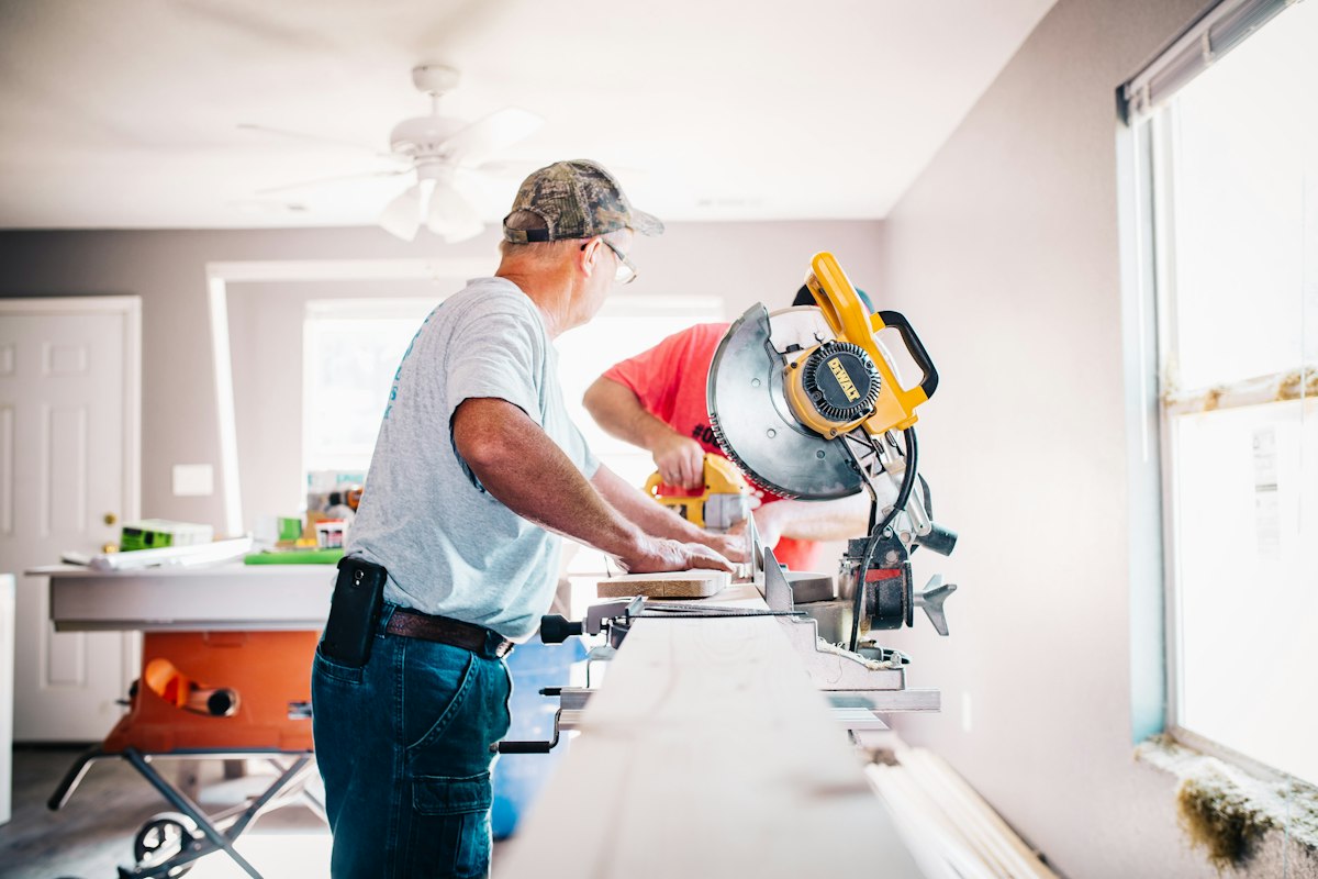 hvac repair Marco Island FL professional service technician inspection image 1